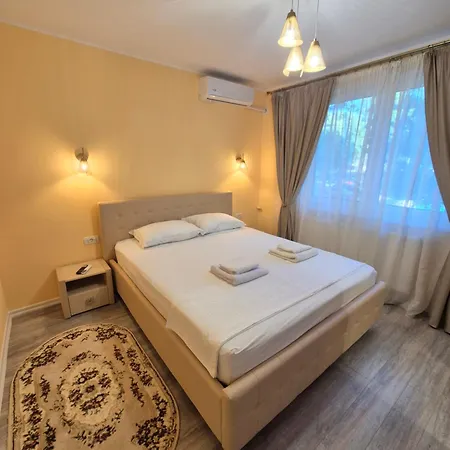 Tomis Ii Apartment *